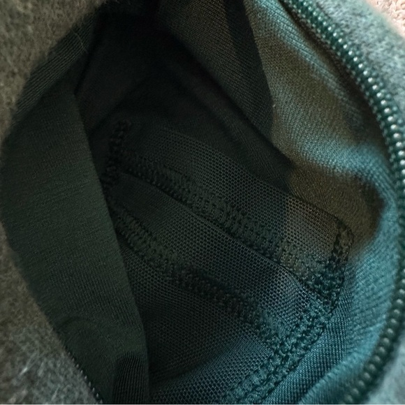 Lululemon & Go Endeavor Long Sleeve sweatshirt in Deep Green size 6 women’s - Picture 10 of 12